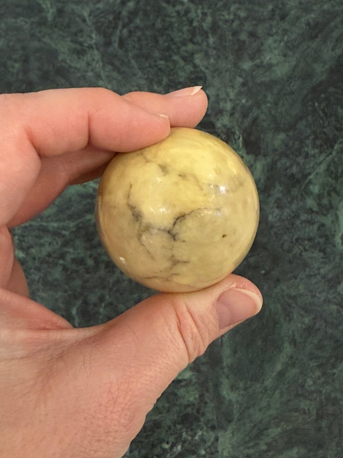 🥚 Vintage Yellow Marbled Alabaster Egg – Made in Italy