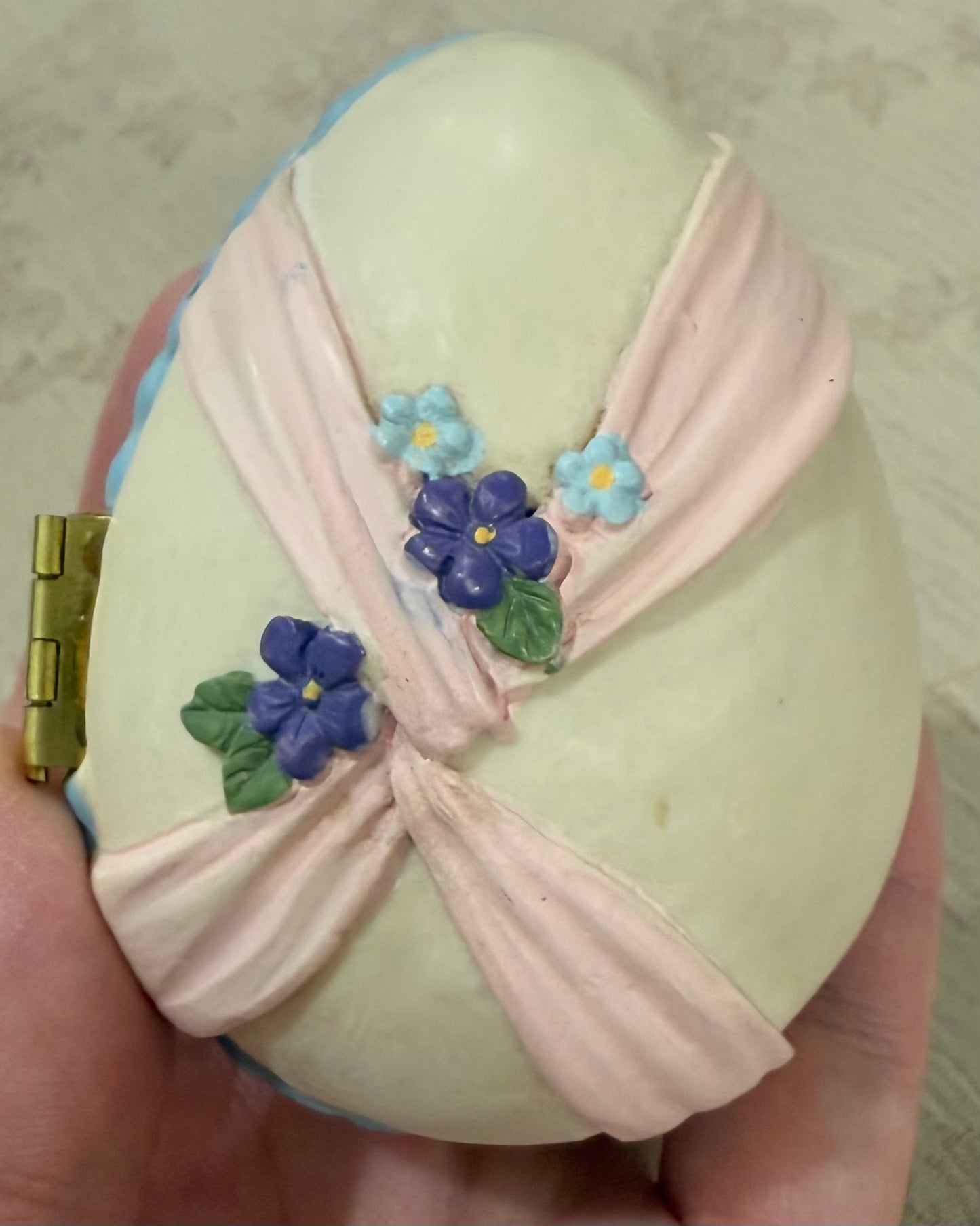 Vintage Lillian Vernon “Peter Rabbit” Hinged Easter Egg Diorama (1990s)