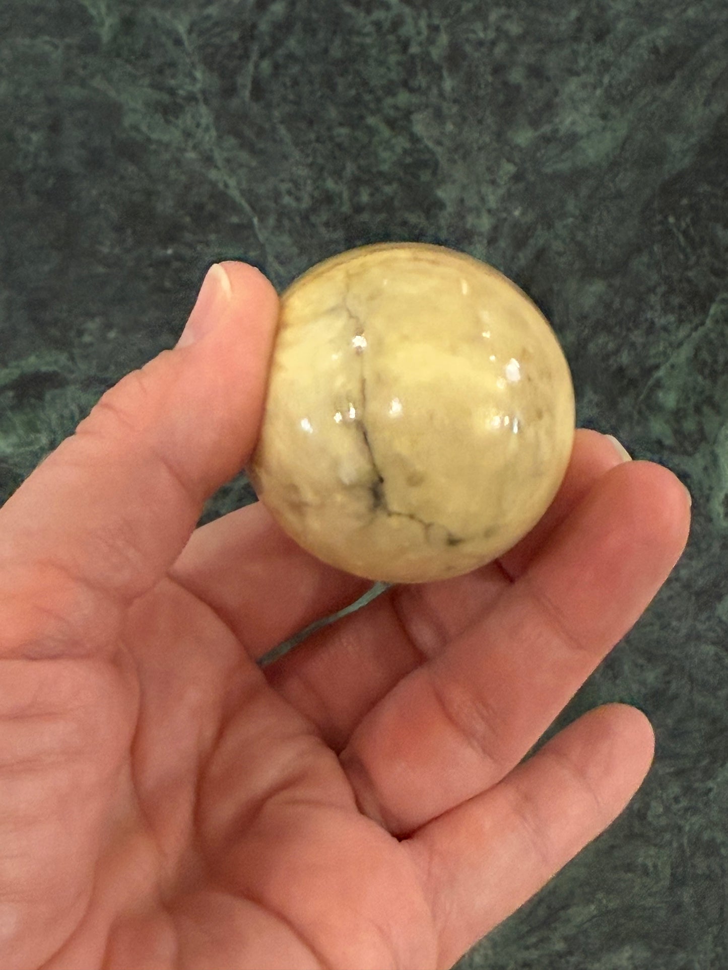 🥚 Vintage Yellow Marbled Alabaster Egg – Made in Italy
